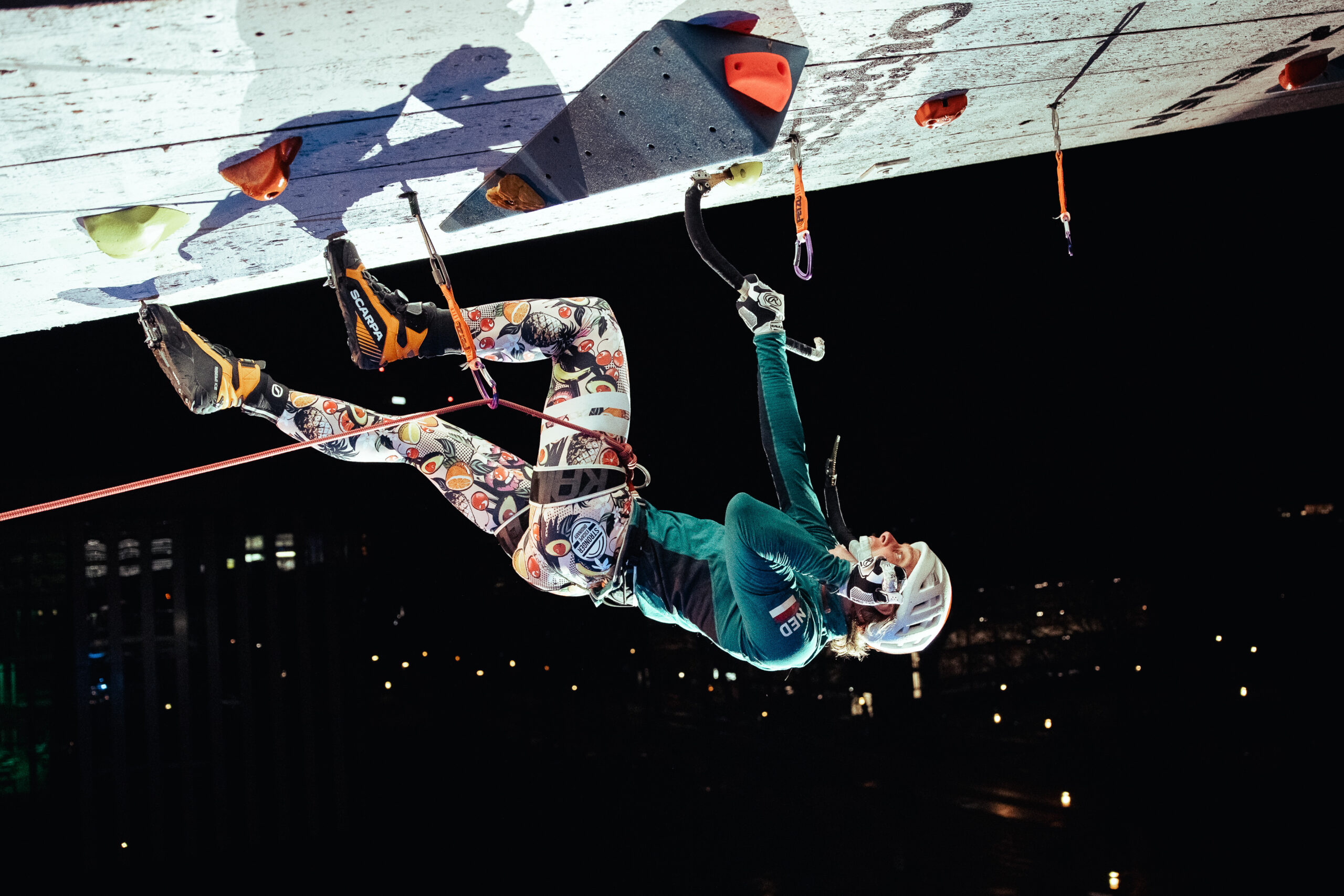 008-NKBV_Ijklimmen_Hylkeknot.nl